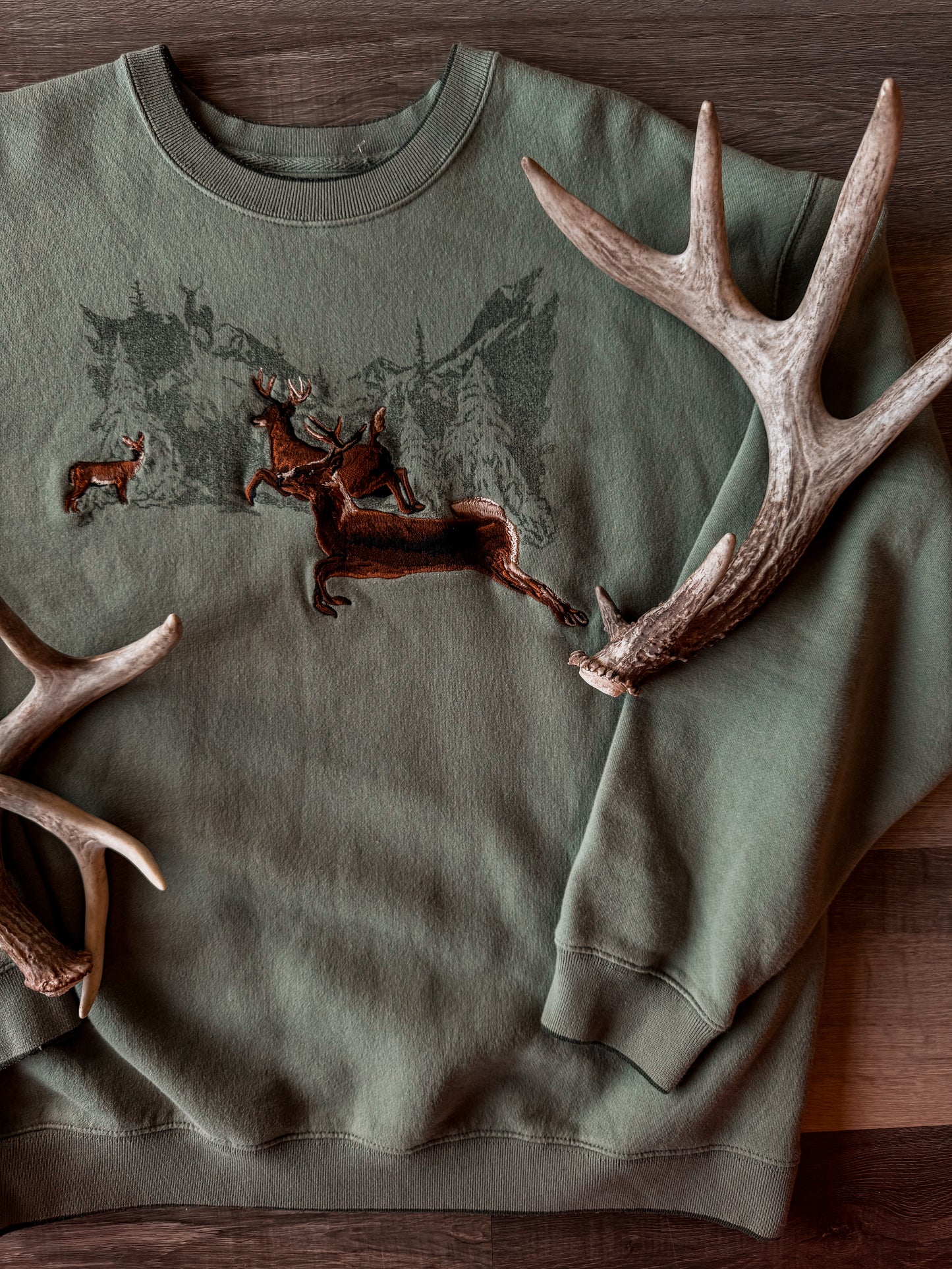 Mountain Bucks [Sage Green]