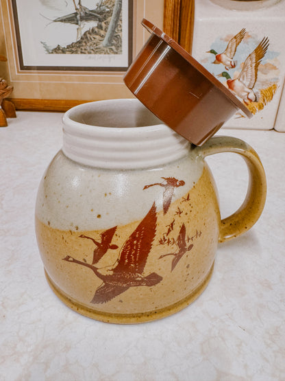 Ceramic Canada Goose Mug with Lid