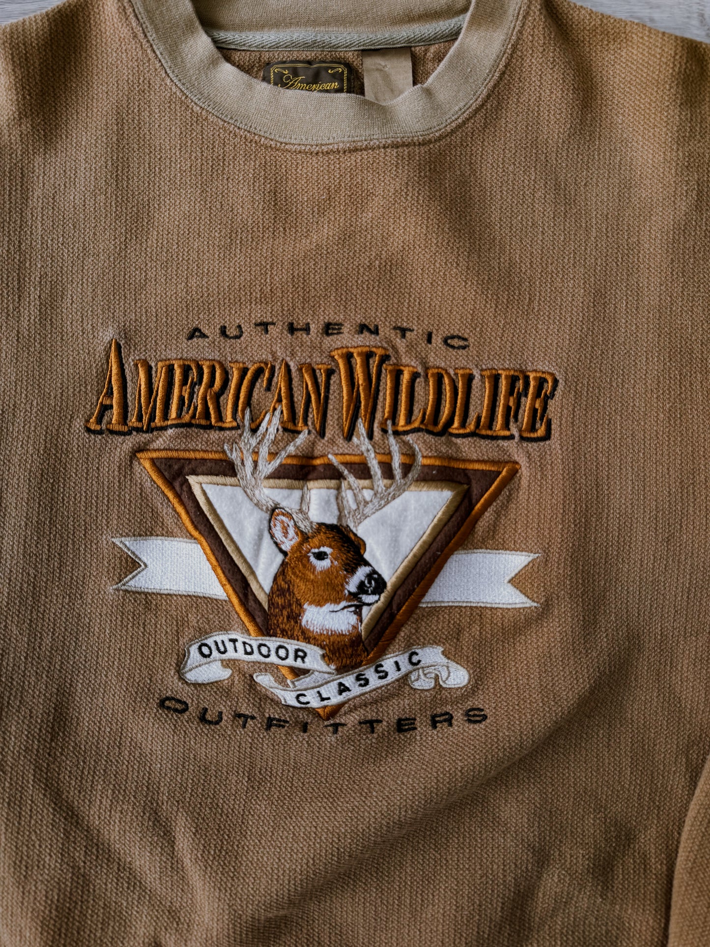 Whitetail Outdoor Classic Outfitters Crewneck [Fit: Medium]