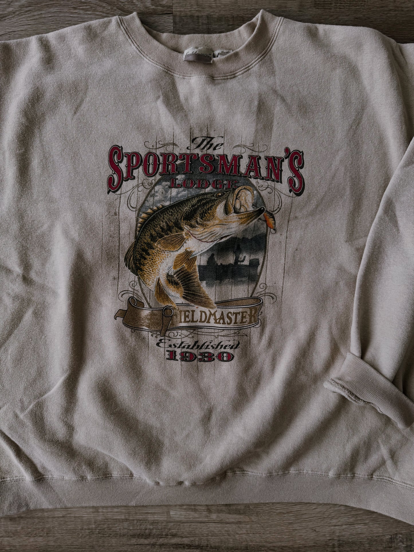 Sportsman’s Lodge Fieldmaster Bass Fishing Crewneck [Fit: XLarge]